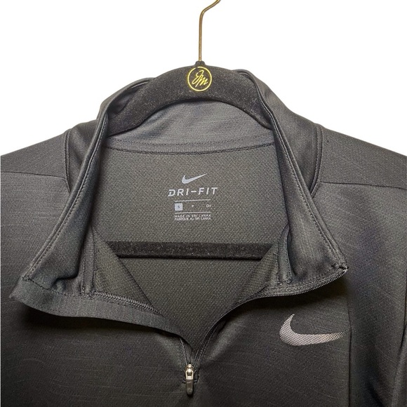 Men's Nike Black Dri Fit Activewear Sports Shirt, Size: Small - Picture 3 of 6